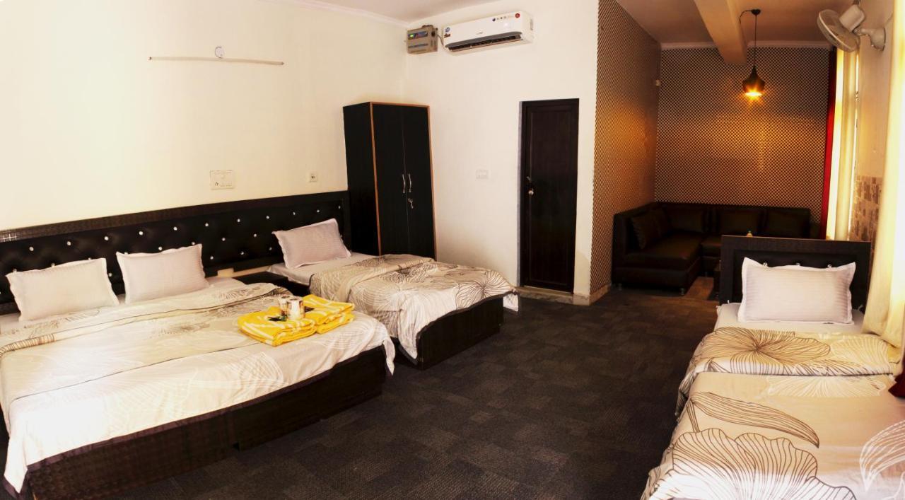 Su- Koon Homestay Agra  Esterno foto